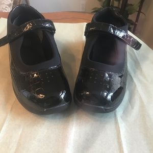 Drew Rose Mary Jane Black Croc Patent Leather Shoes. Comfortable Orthopedic.